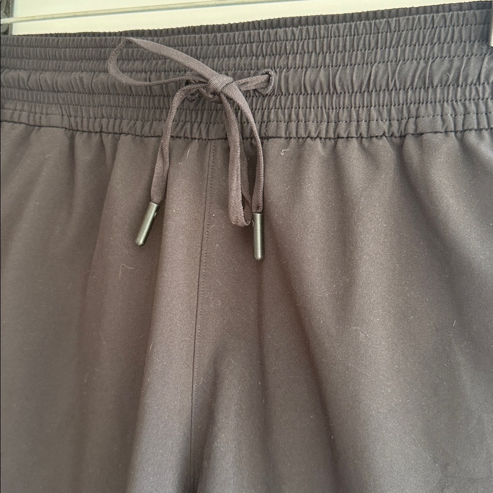 Lululemon spring breakaway shorts - Picture 6 of 8